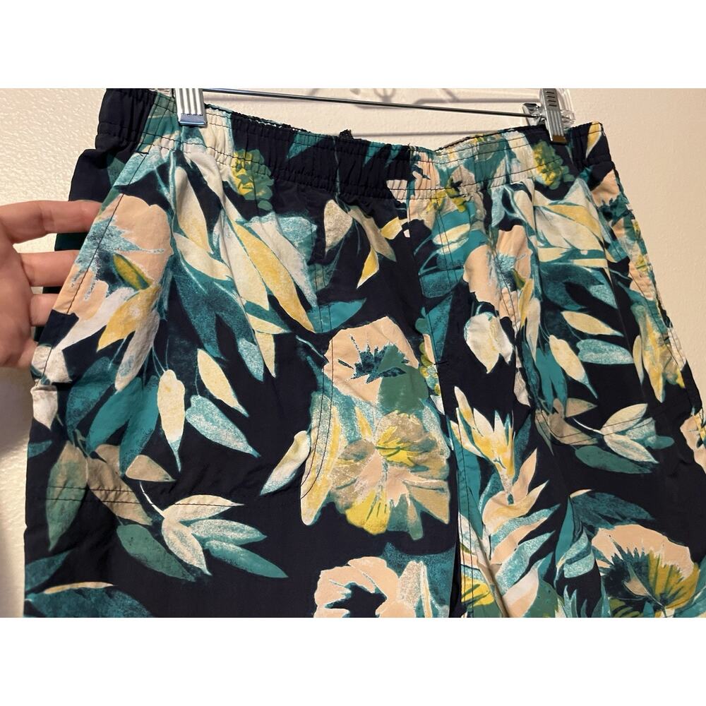 Columbia Walnut River Floral Print Nylon Quick Dry 5" Shorts XL6875 Womens Large - Picture 2 of 10